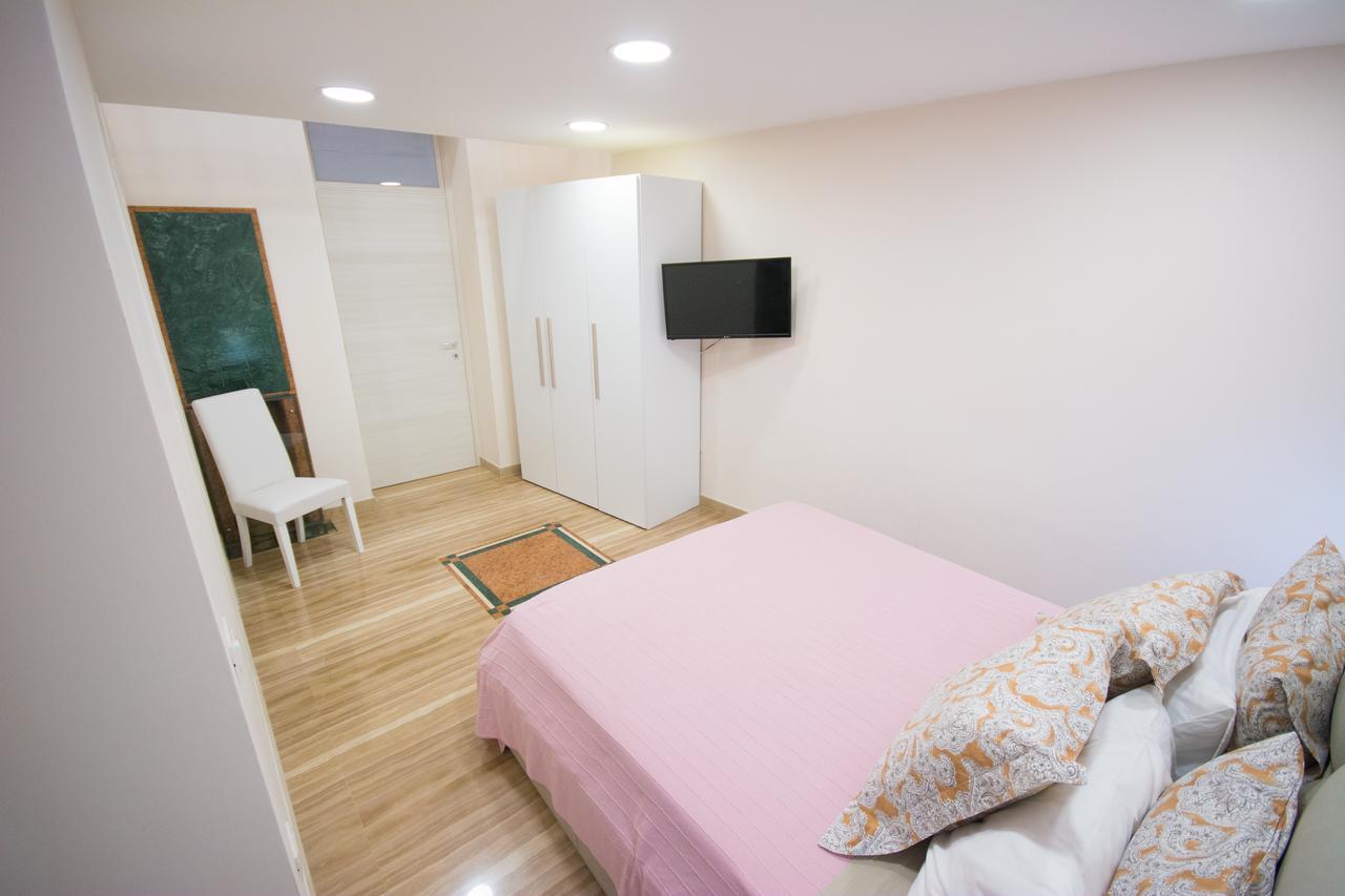 Al Vecchio Fontanile Bed and Breakfast Lesina Εξωτερικό φωτογραφία