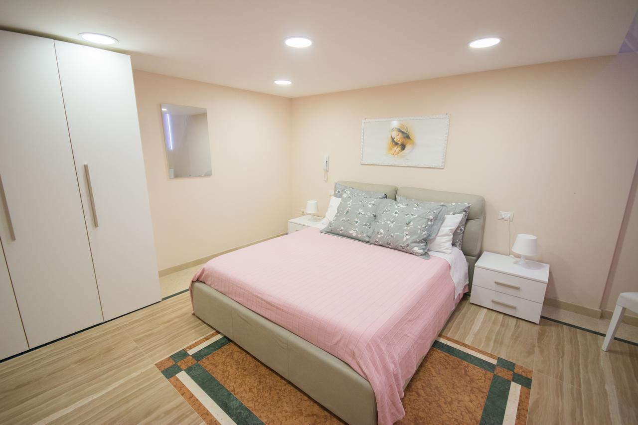 Al Vecchio Fontanile Bed and Breakfast Lesina Εξωτερικό φωτογραφία